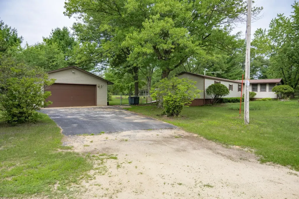 W4421 Marina Lane, Necedah