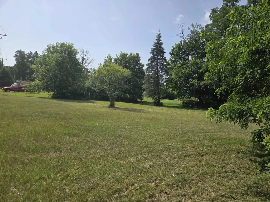 447 N River Drive, Endeavor
