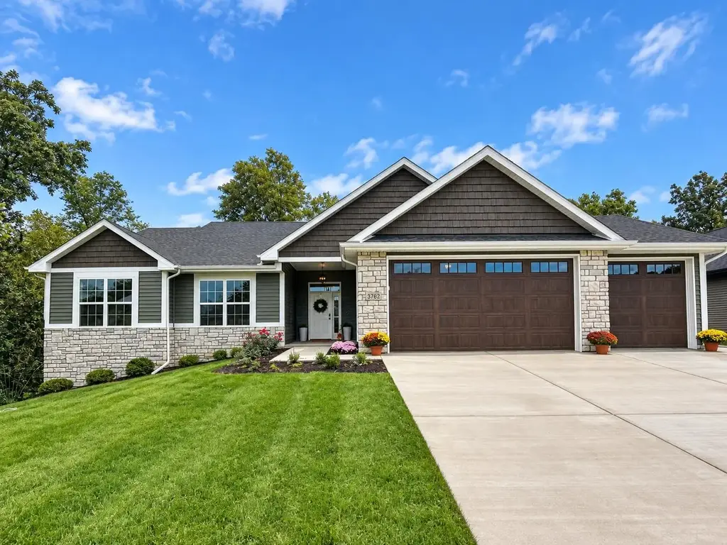 3762 White Pine Drive, Janesville