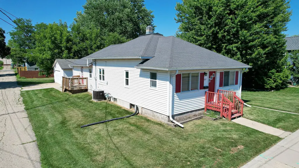 607 W Jackson Street, Tomah