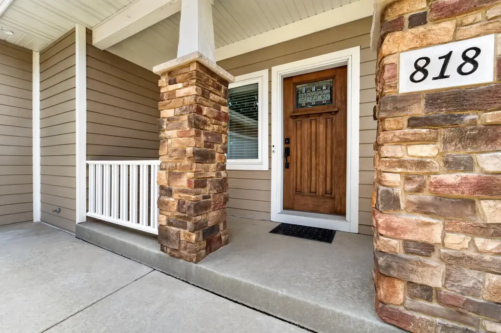 818 Pine Hill Drive, Madison