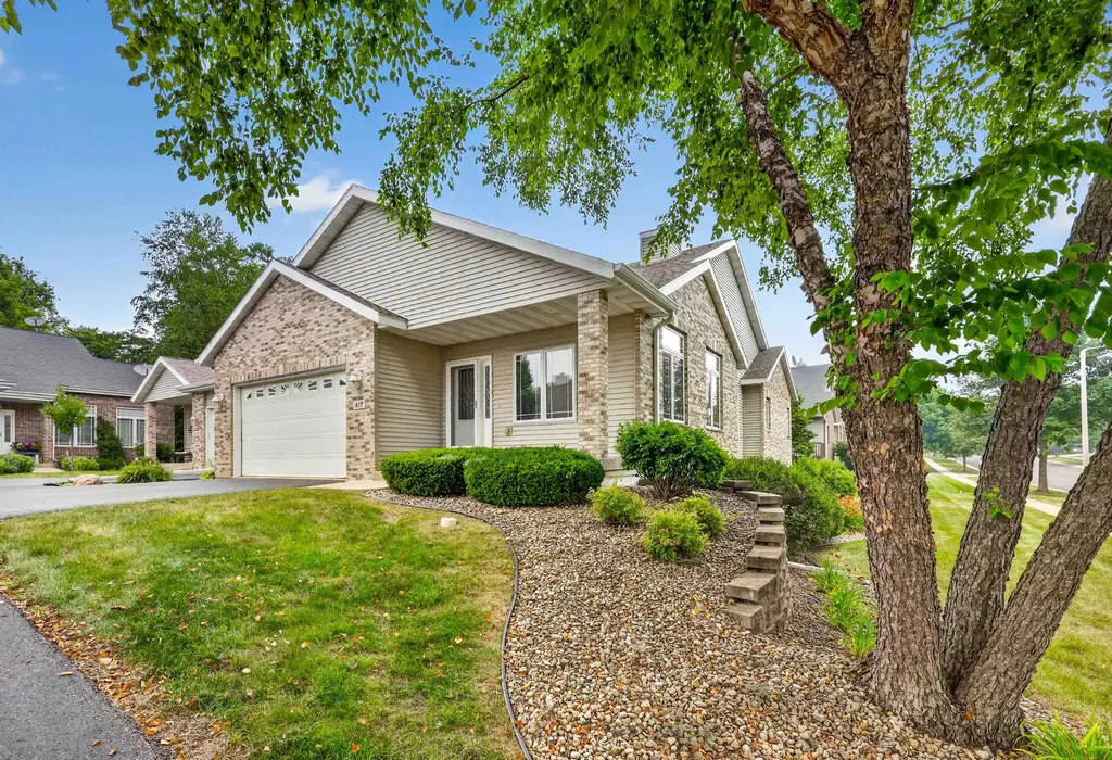 617 Nightingale Lane, Cottage Grove