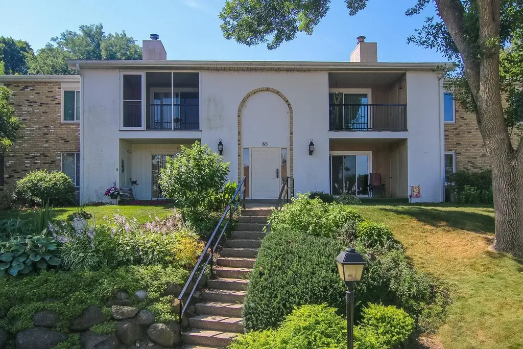 #c - 65 Golf Course Road, Madison