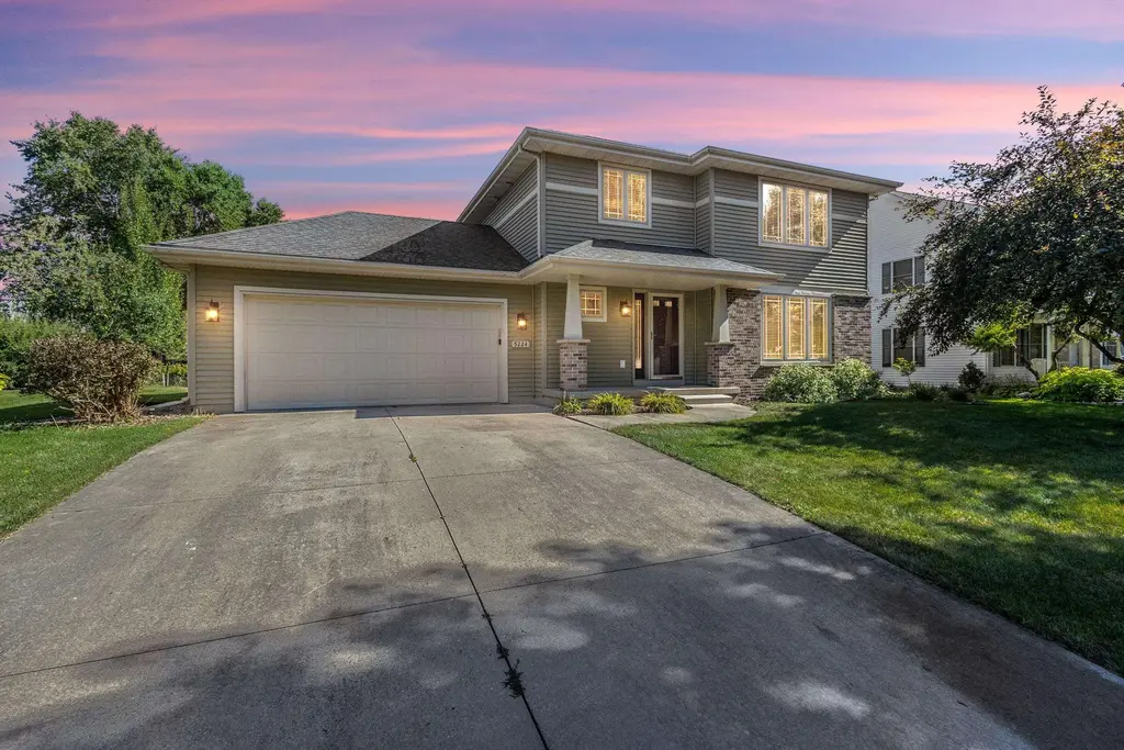 5224 Nannyberry Drive, Fitchburg