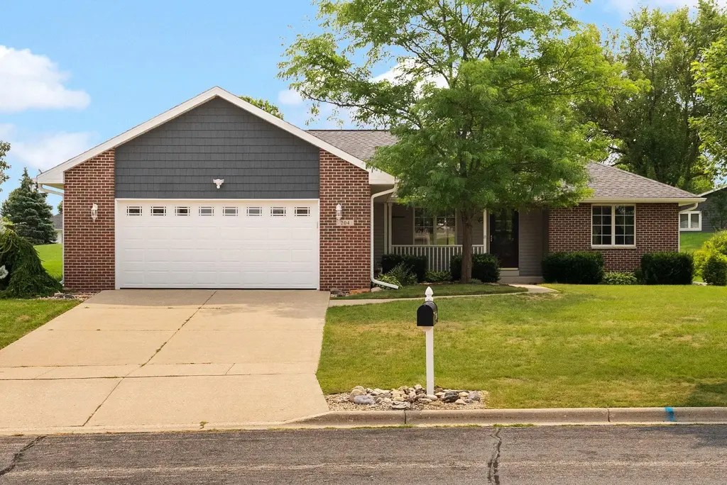 204 Noahs Arc Court, Evansville