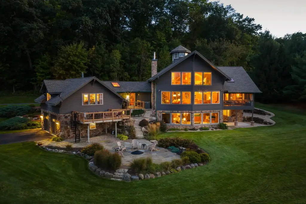 E9512 Freedom Road, Honey Creek