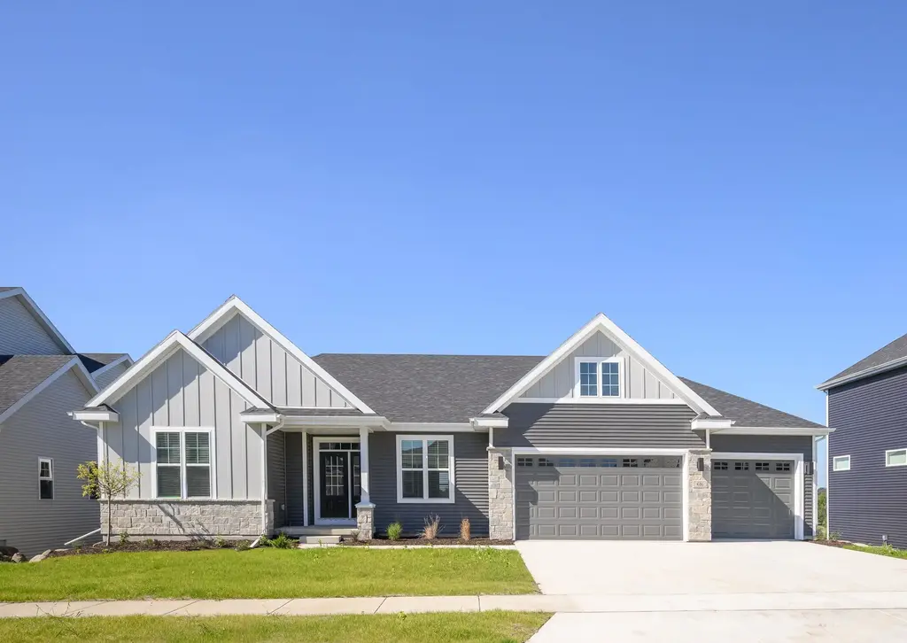 616 Clear Pond Way, Madison