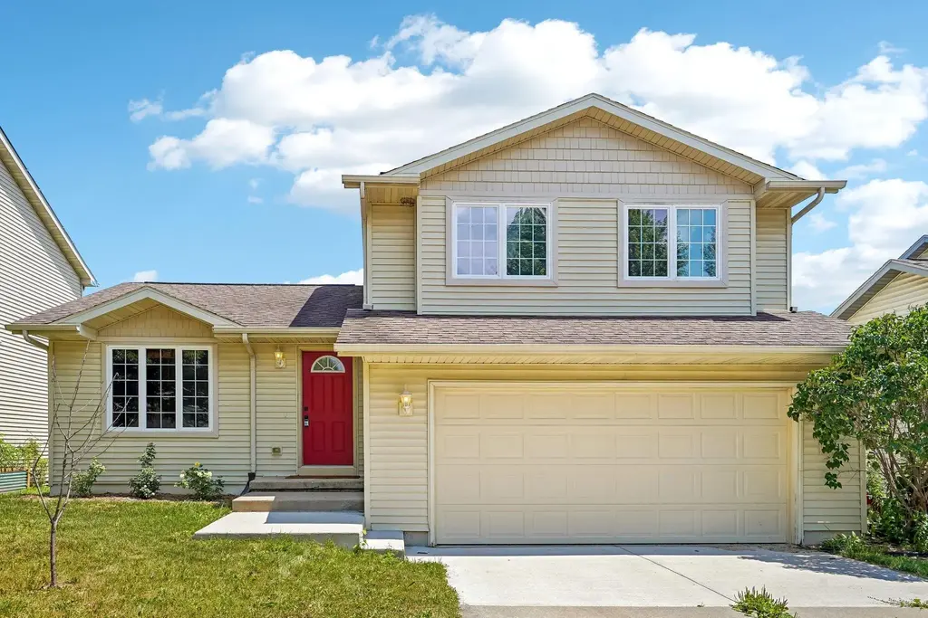 2421 Renaissance Drive, Fitchburg