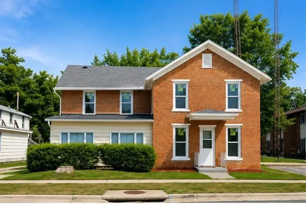 102 E High Street, Orangeville