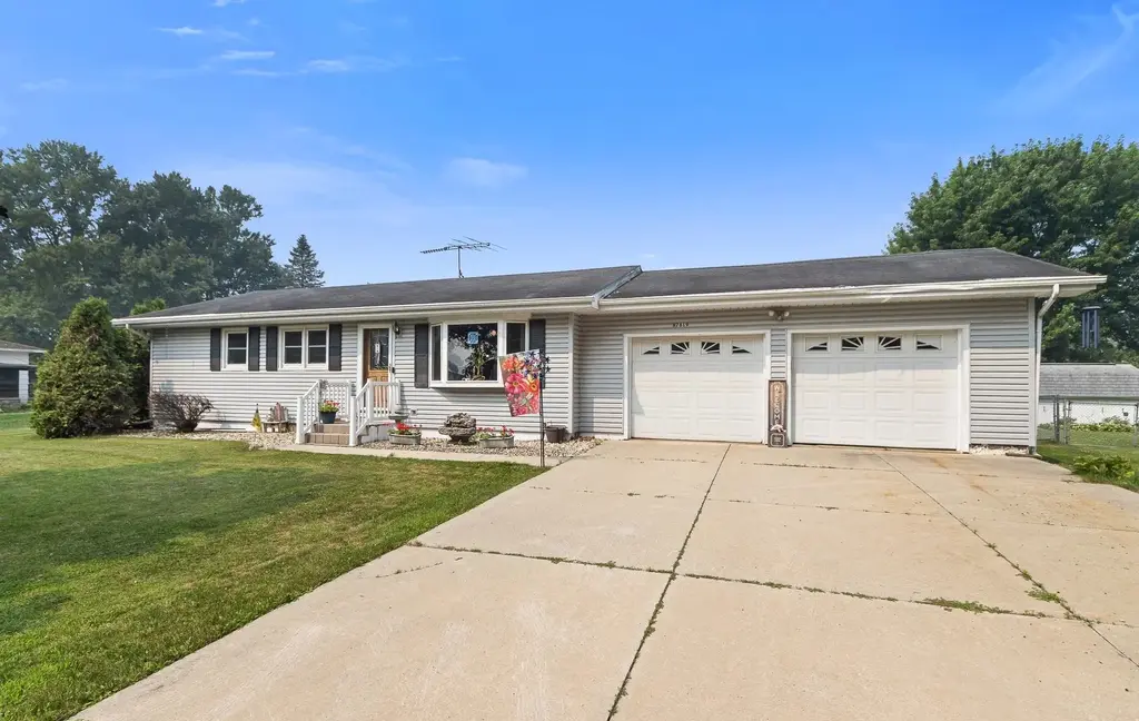 N7619 Carimaunee Drive, Fort Winnebago