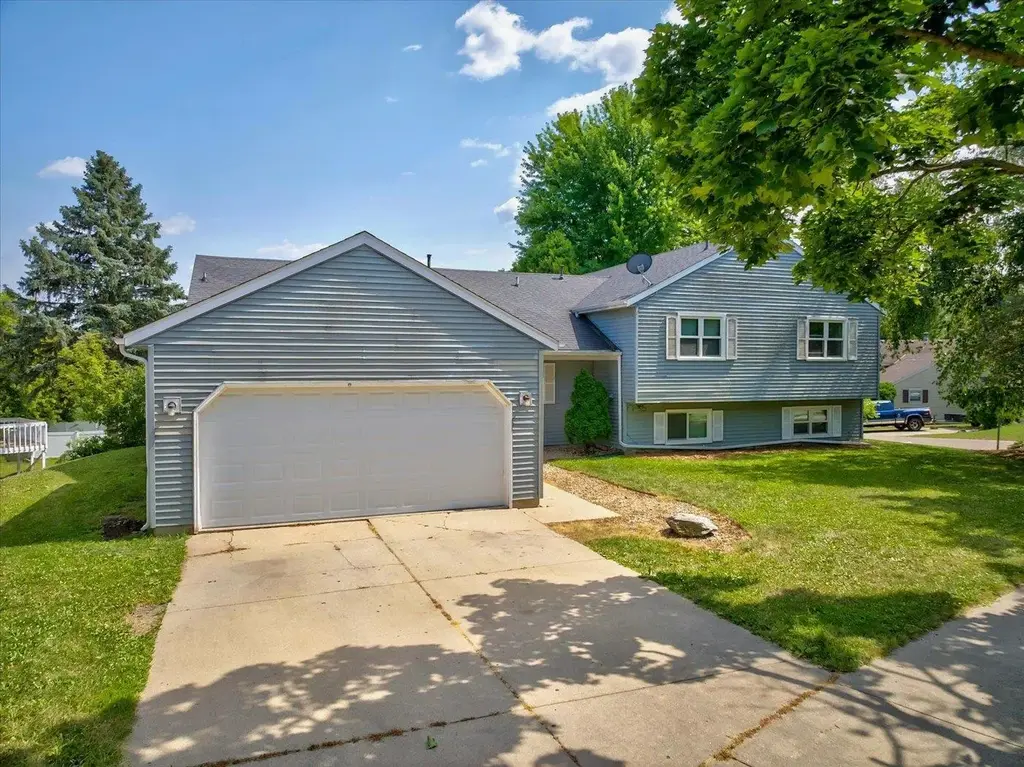 1 Georgetown Drive, Madison
