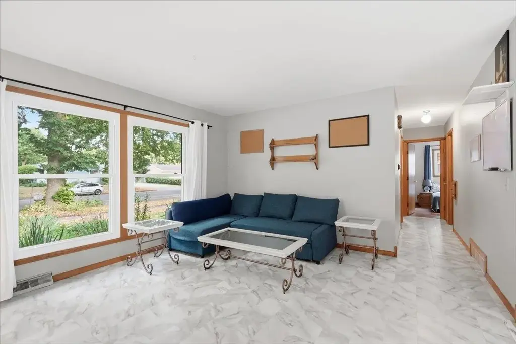 2209 Prairie Road, Madison