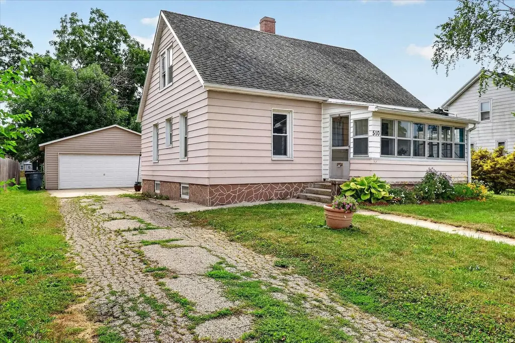 510 S Center Avenue, Jefferson
