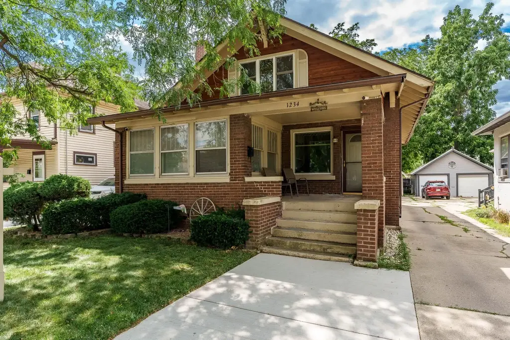 1234 E Porter Avenue, Beloit