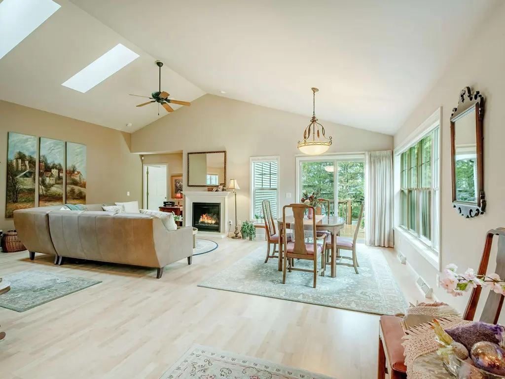 6027 Canyon Parkway, Madison
