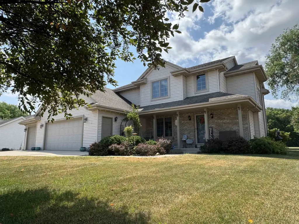 642 E Waterford Drive, Beloit