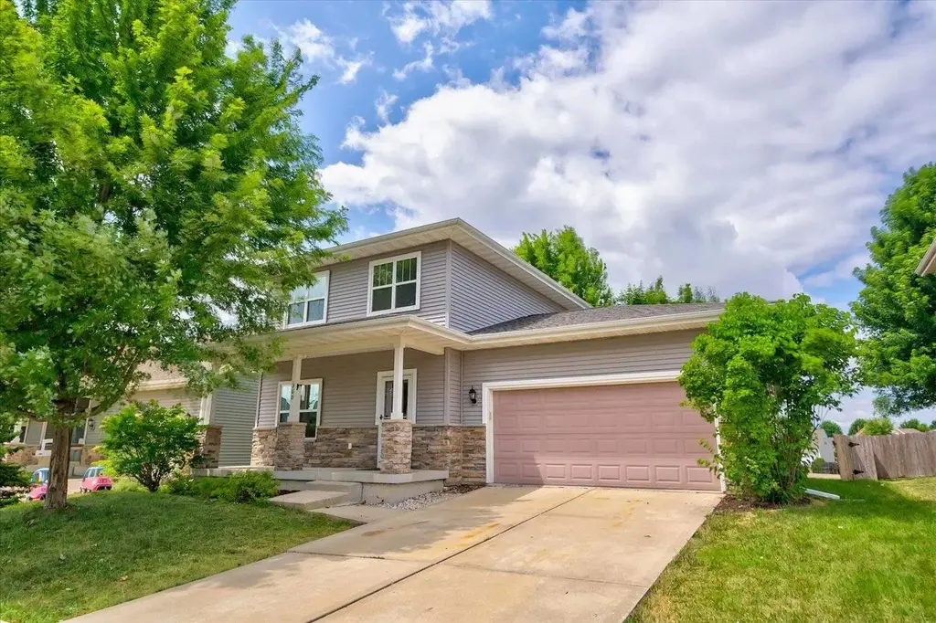 360 S Goldenrod Drive, Sun Prairie