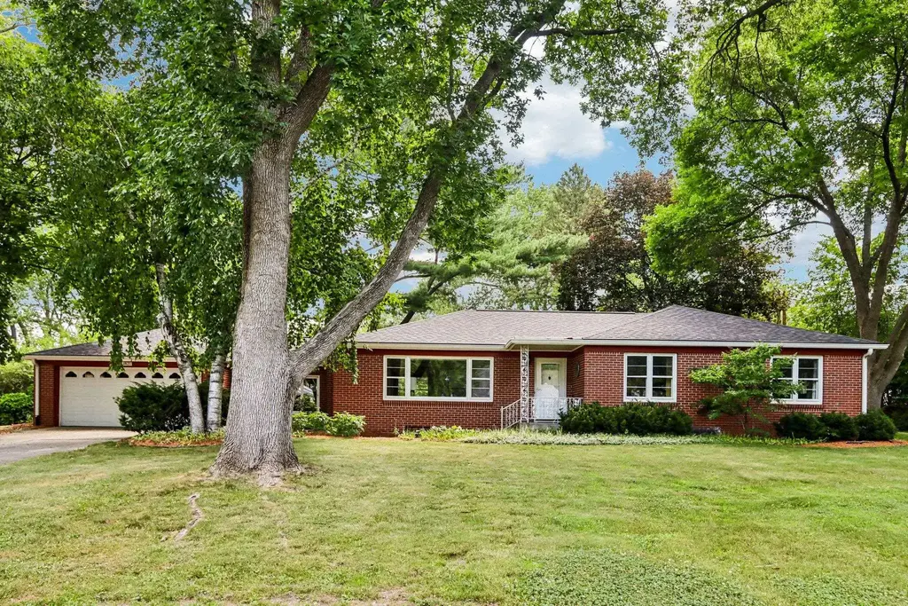 1821 Morgan Terrace, Beloit