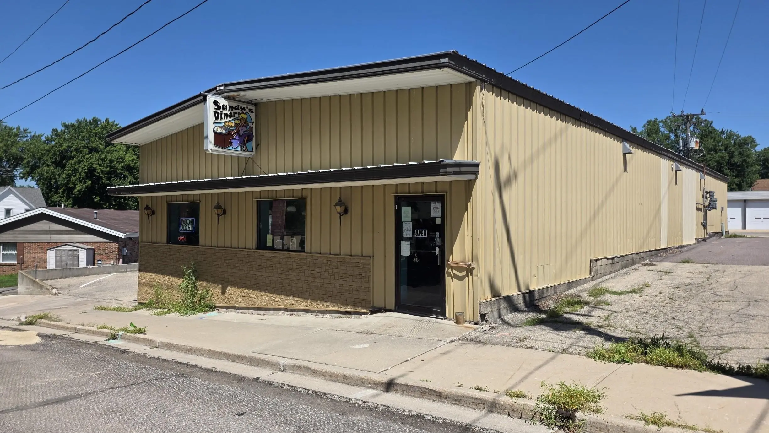 51 W Water Street, Markesan