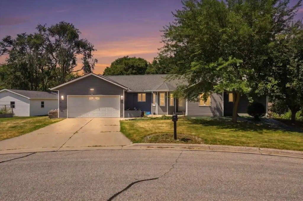 416 Stoneridge Terrace, DeForest