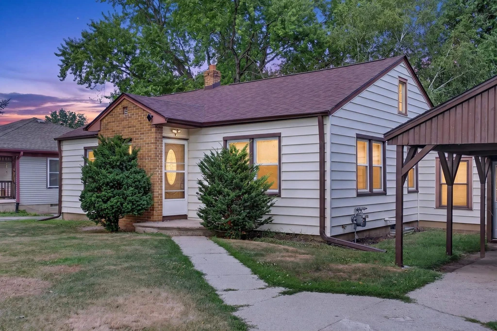 417 N Cedar Street, Horicon