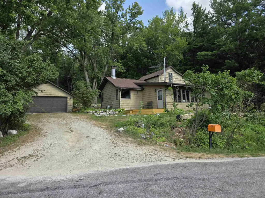 3710 Johnson Drive, Deerfield