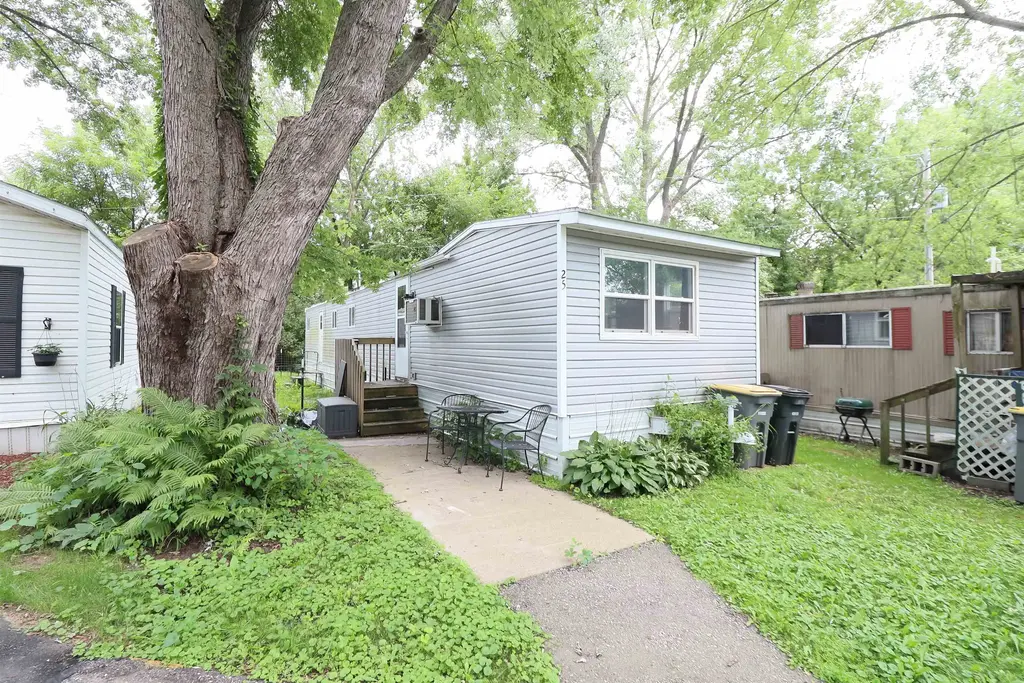 #25 - W5631 State Rd 33 Road, La Crosse
