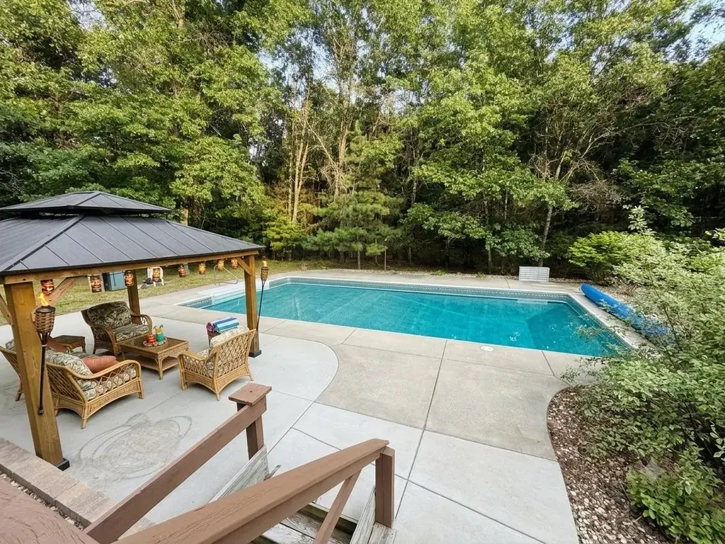 E9420 Wildflower Drive, Dellona