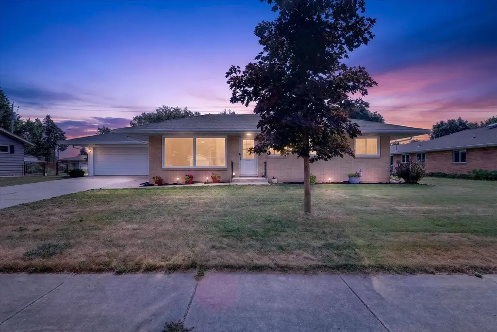 210 Dairyland Drive, Milton