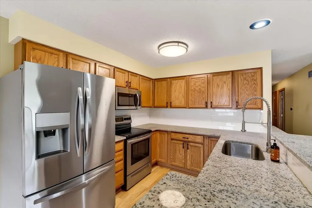 6683 Charlie Grimm Road, Windsor