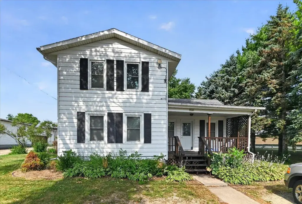 7645 County Road N, Bristol