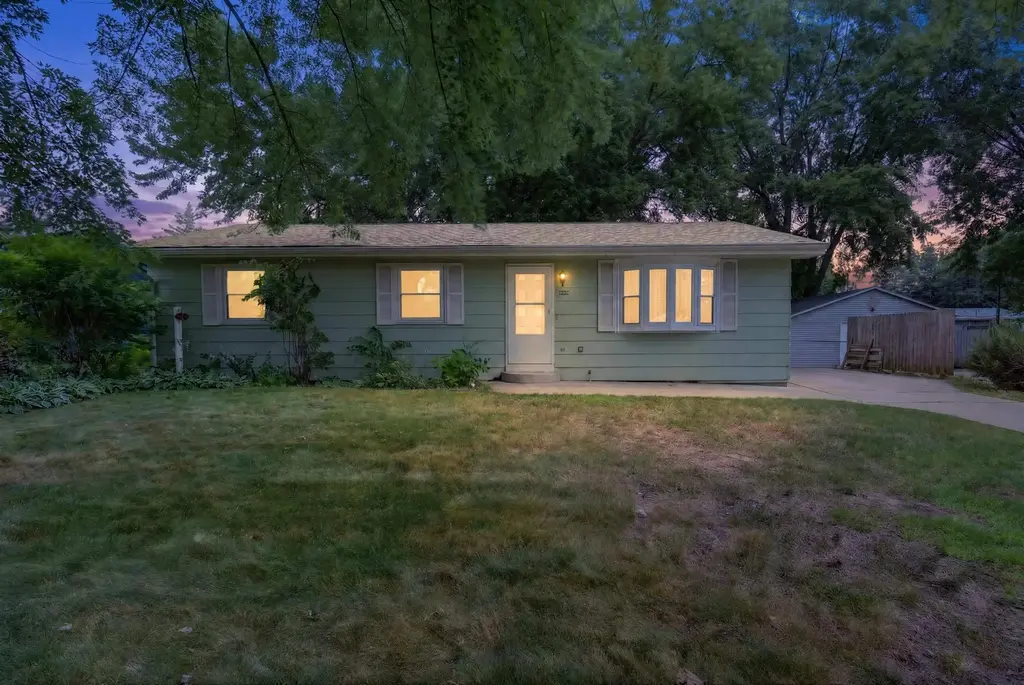 2111 S Osborne Avenue, Janesville