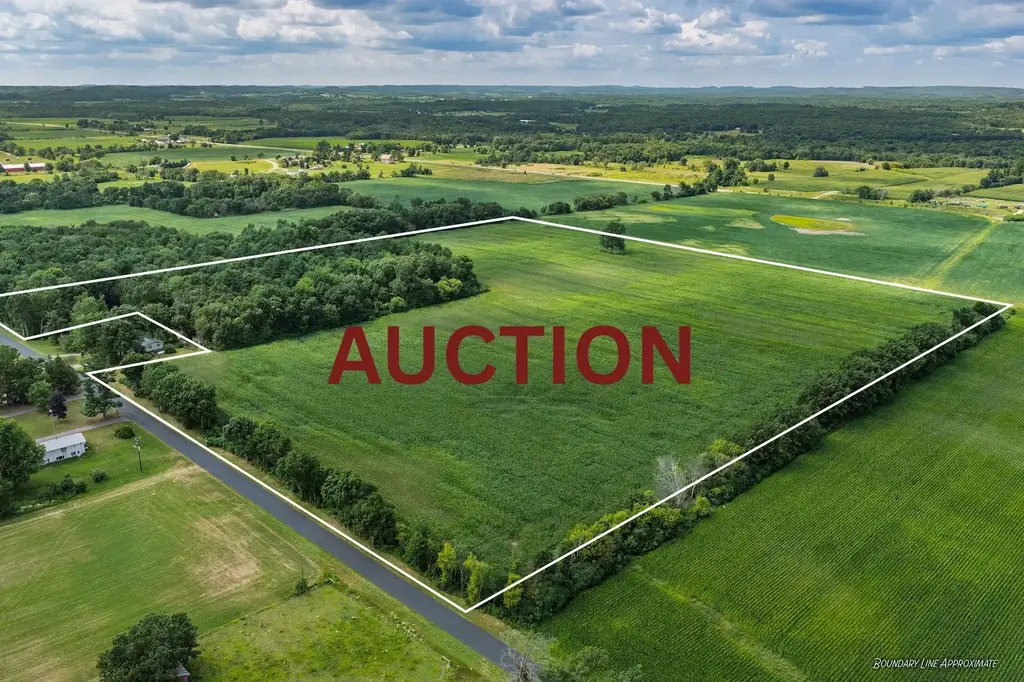 39 Acres N. Reedsburg Road, Excelsior