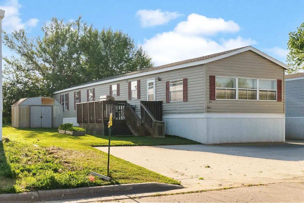 124 James Court, Fennimore