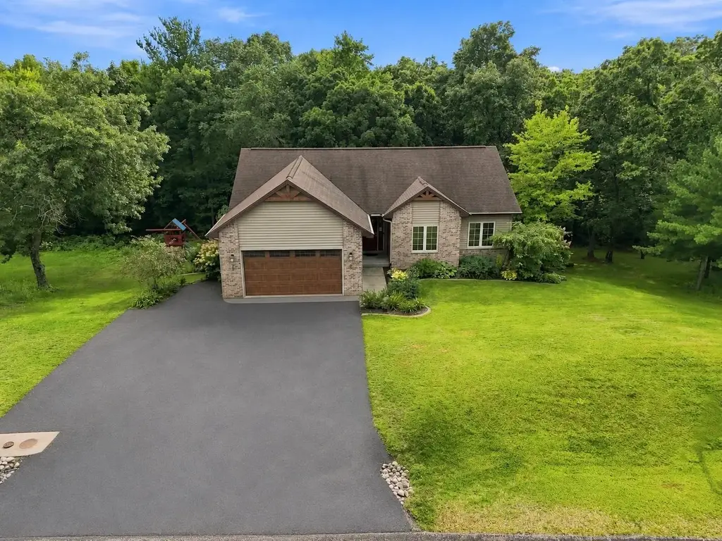 E9265 Pebblebeach Drive, Dellona