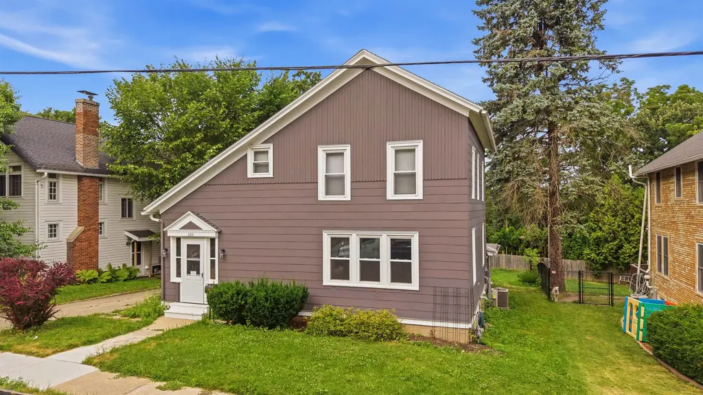 204 N Vita Avenue, Beaver Dam