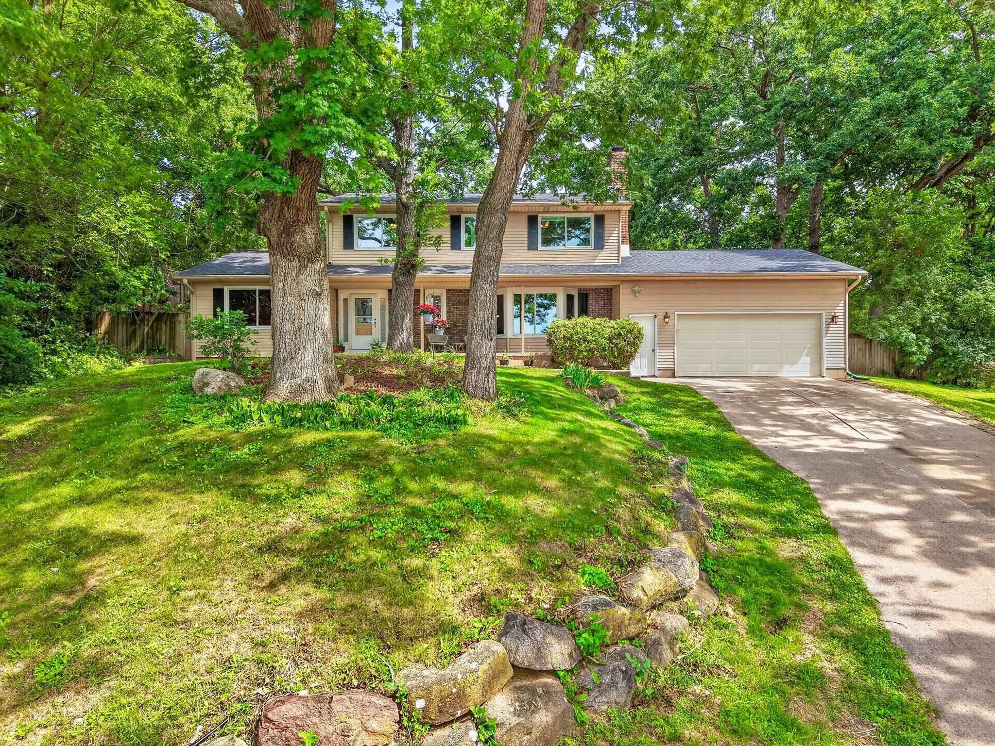 Photo of Listing #2029034