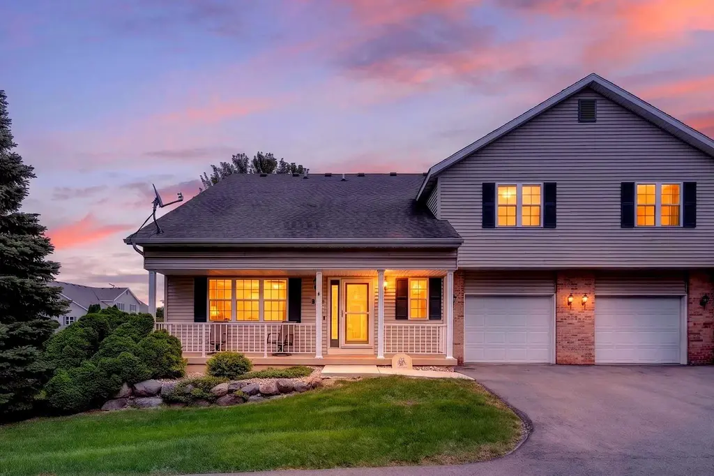 869 Chandler Lane, Sun Prairie