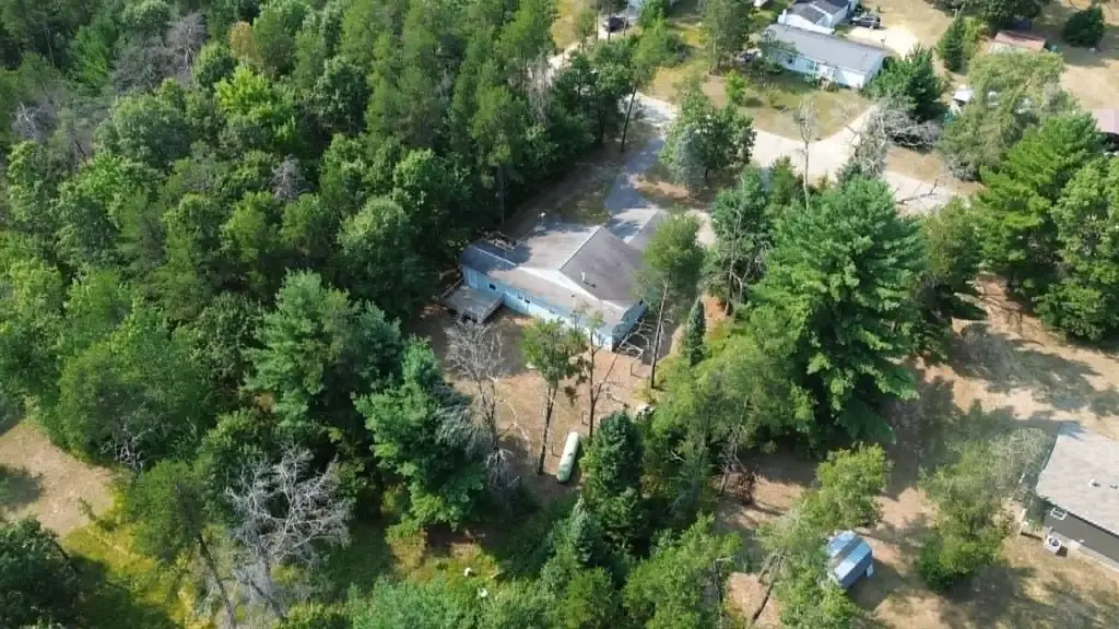 W5633 Deer Park Drive, Germantown
