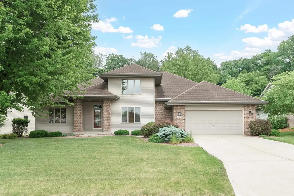 3742 Bluewing Place, Janesville