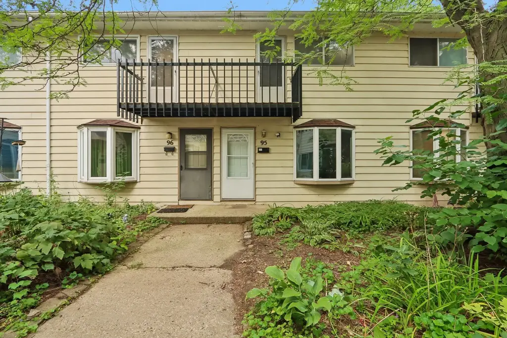 95 S Lakewood Gardens Lane, Madison