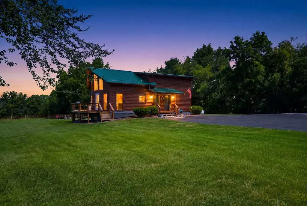 5990 Mill Road, Clyde