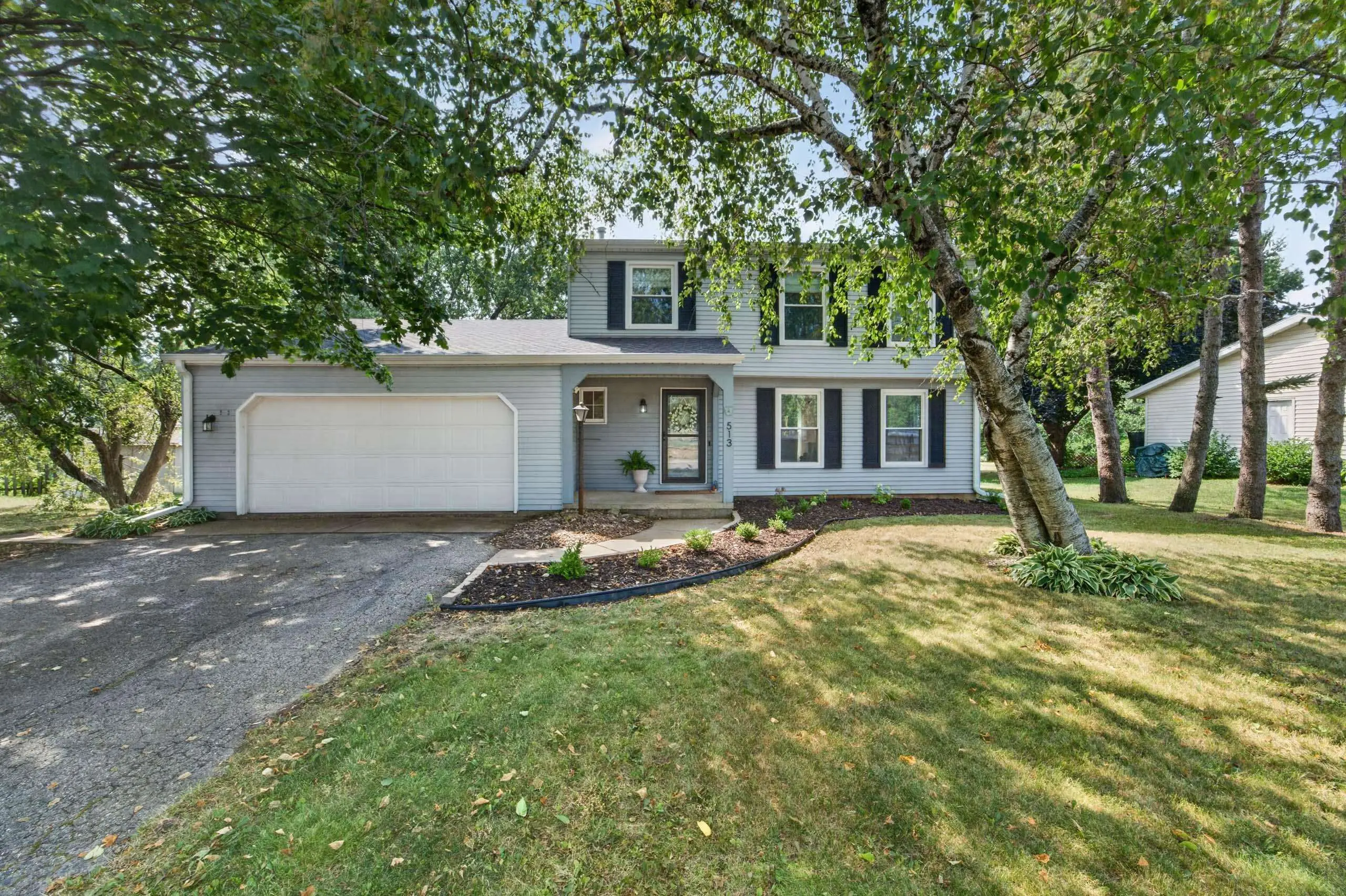 Photo of Listing #2029311