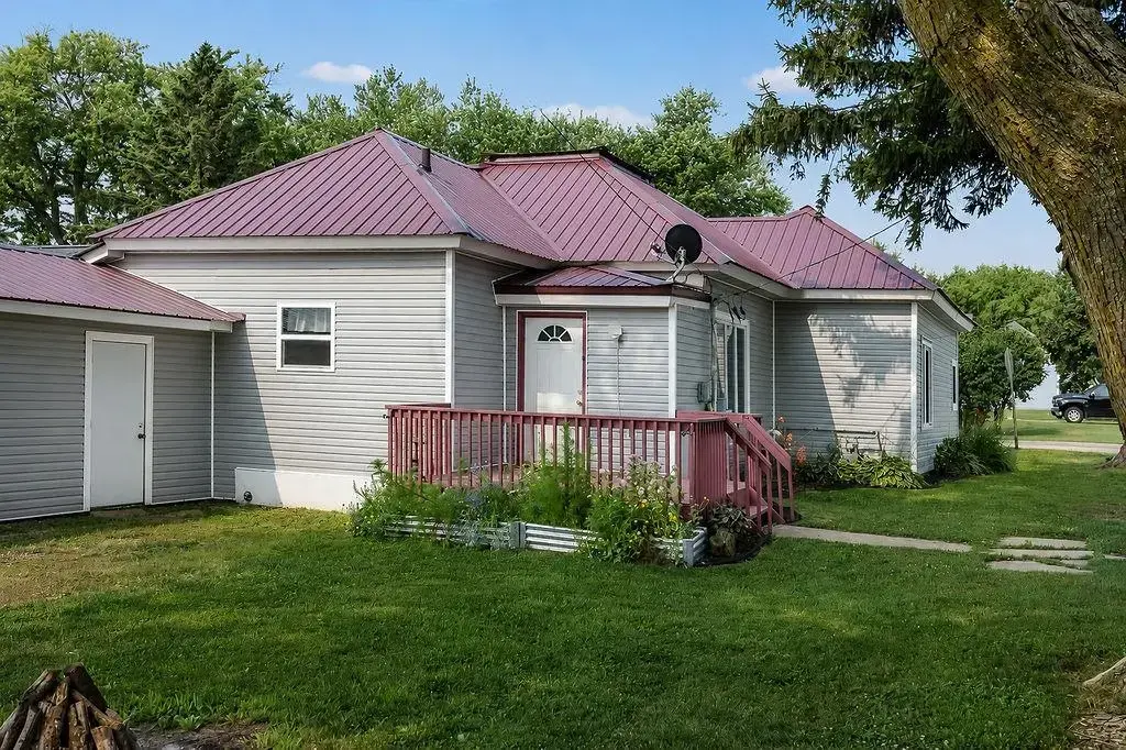 2469 Commerce Street, Linden