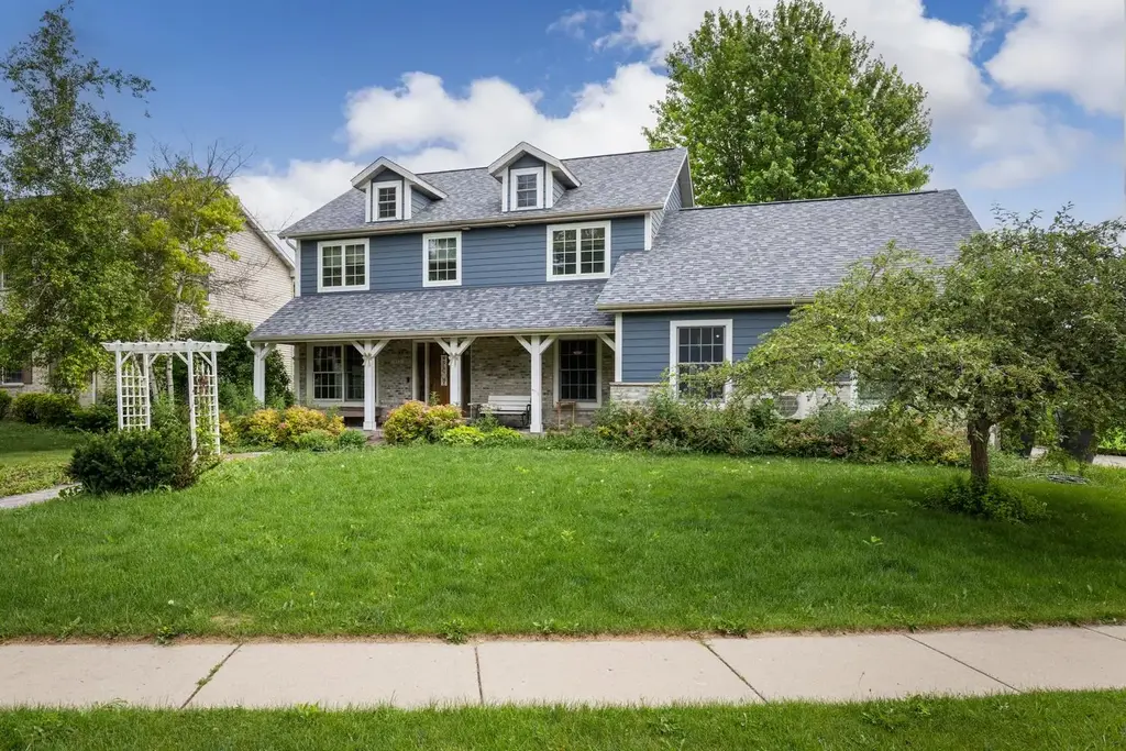 612 Fairway Circle, Jefferson