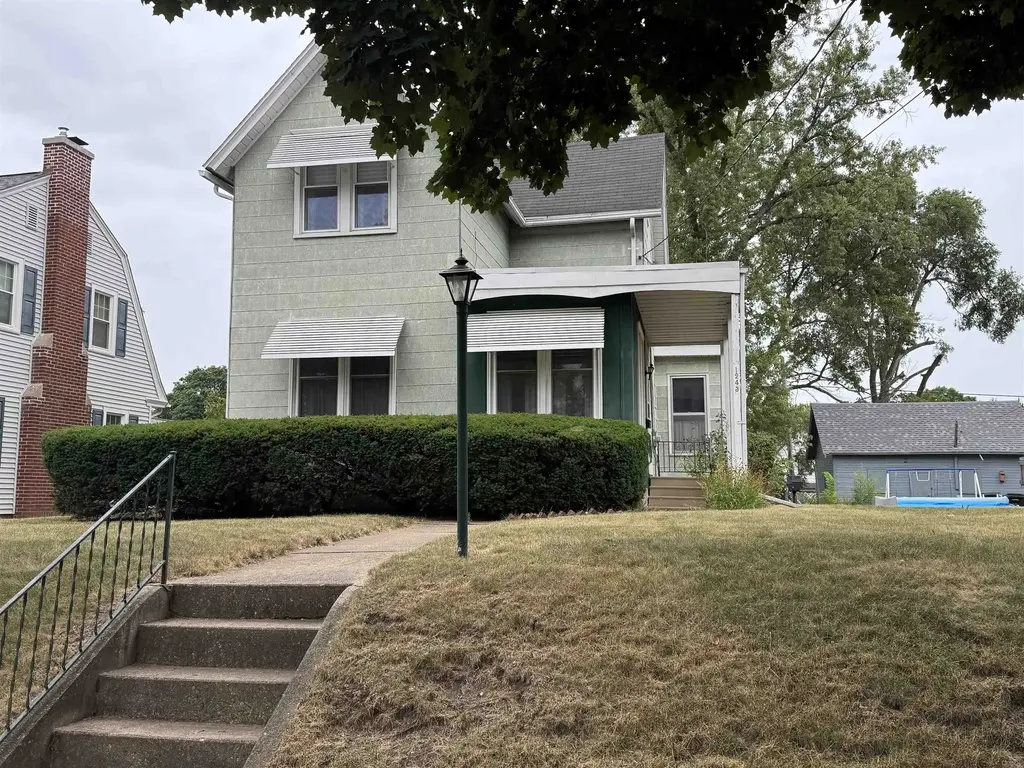 1243 Oak Street, Beloit