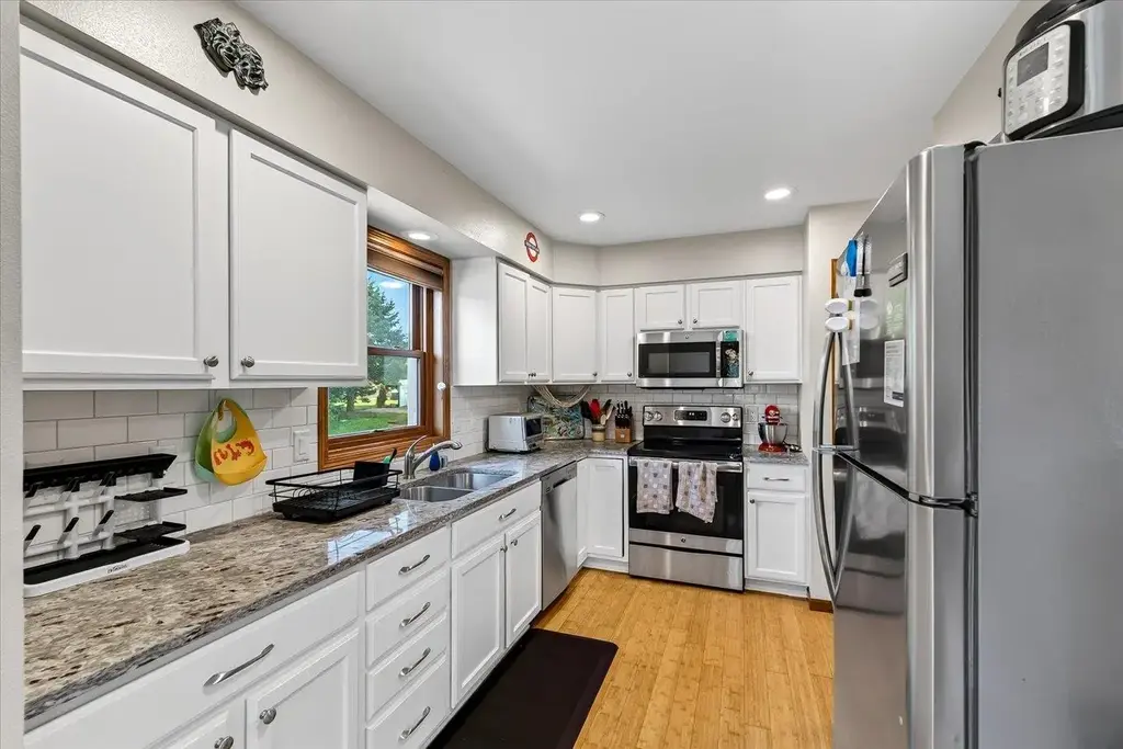 2141 Blue Heron Court, Stoughton