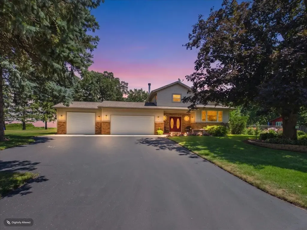 7442 Dekorra Road, Vienna
