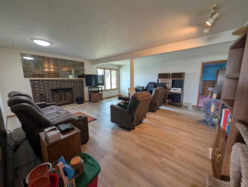 304 E Winnebago Street, Friesland