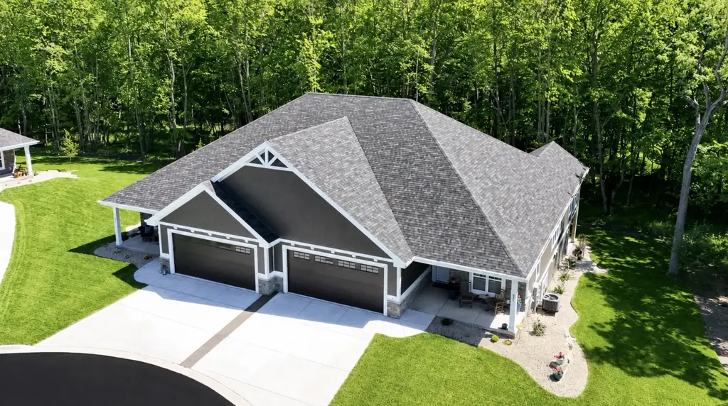 Unit 16 Timberlane Circle, DeForest